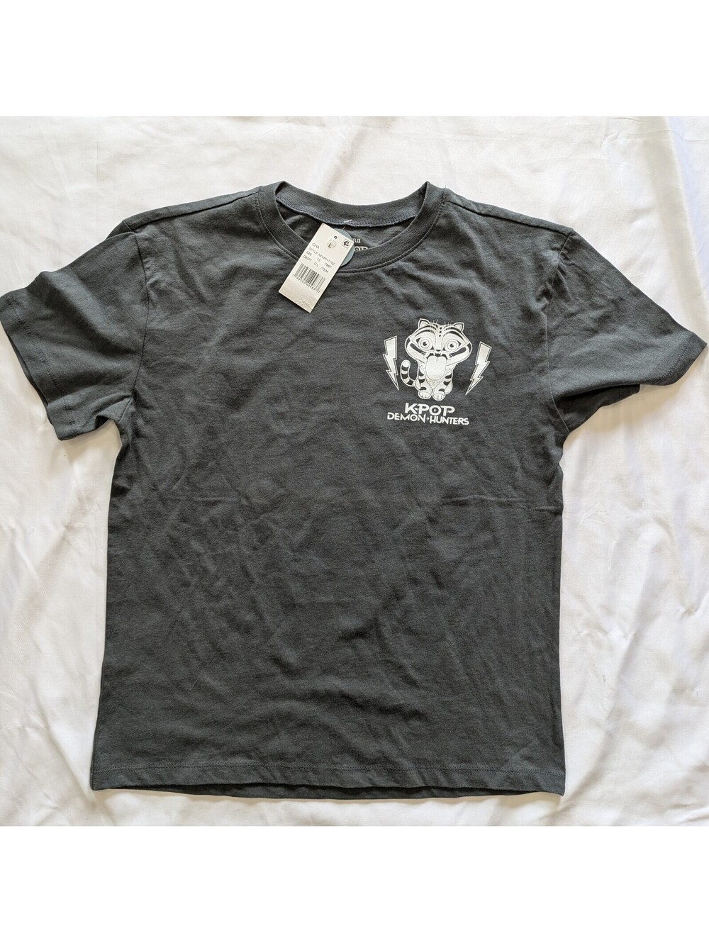 KPop Demon Hunters Derpy Tiger Graphic T Shirt Large L Charcoal Grey Netflix NWT - Picture 2 of 6